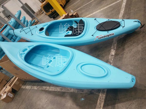 约旦皮划艇生产商定制皮划艇吹塑机